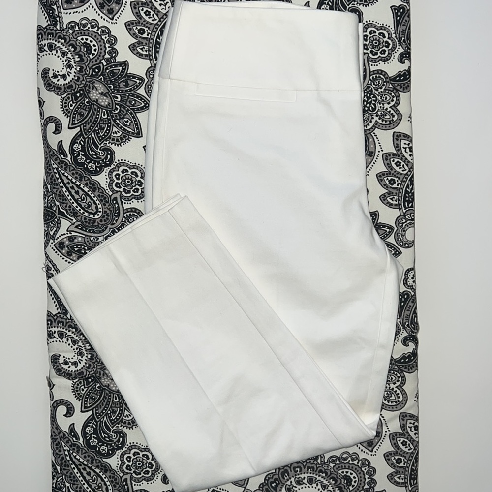 INC international concepts Petite White Capri, size 4P